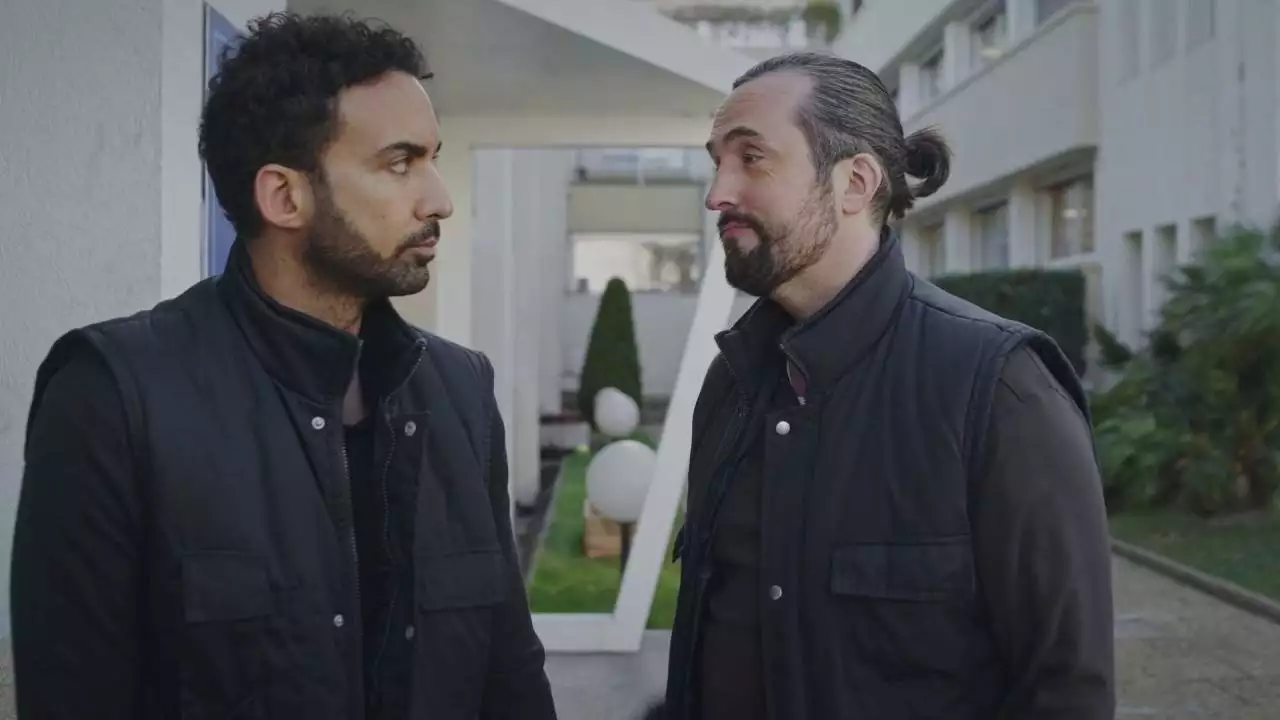 Plus belle la vie Indiscrétion : Riva découvre la réalité du terrain Plus belle la vie Indiscrétion : Riva découvre la réalité du terrain