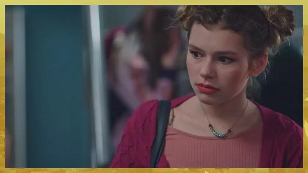 Plus belle la vie Indiscrétion : Sunalee se fait clasher par Betty Plus belle la vie Indiscrétion : Sunalee se fait clasher par Betty