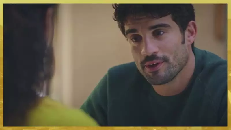 Plus belle la vie Indiscrétion : Fanny - Romain, une amitié très ambiguë Plus belle la vie Indiscrétion : Fanny - Romain, une amitié très ambiguë