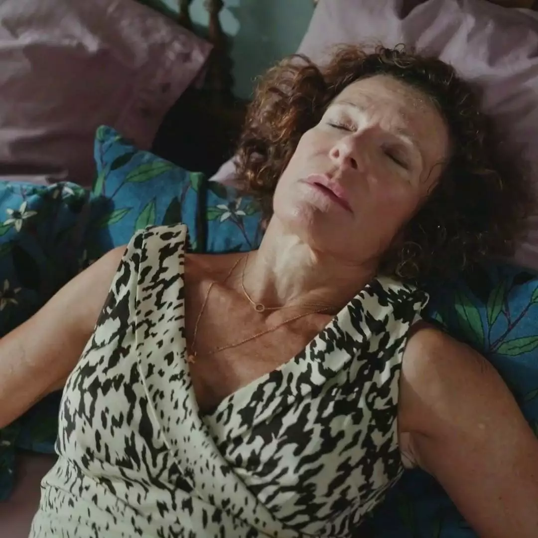 Plus belle la vie Indiscrétion : Mirta fait un nouveau malaise Plus belle la vie Indiscrétion : Mirta fait un nouveau malaise