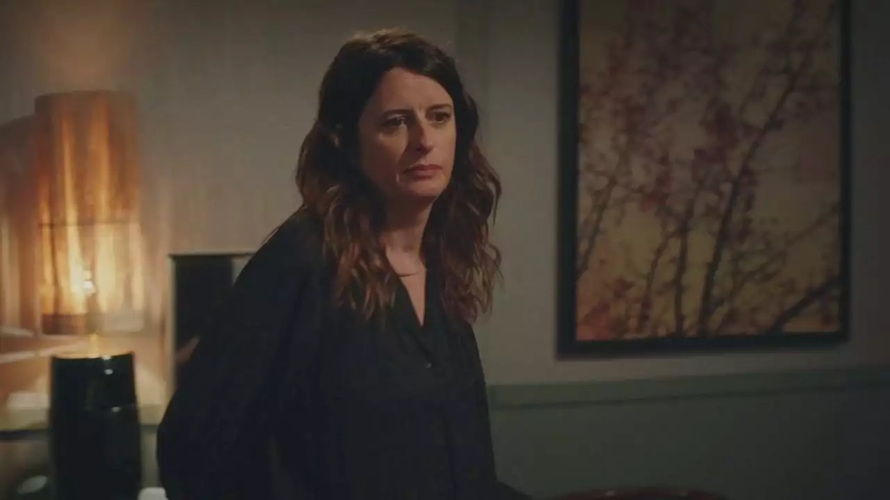 Plus belle la vie Indiscrétion : Luna victime de chantage Plus belle la vie Indiscrétion : Luna victime de chantage